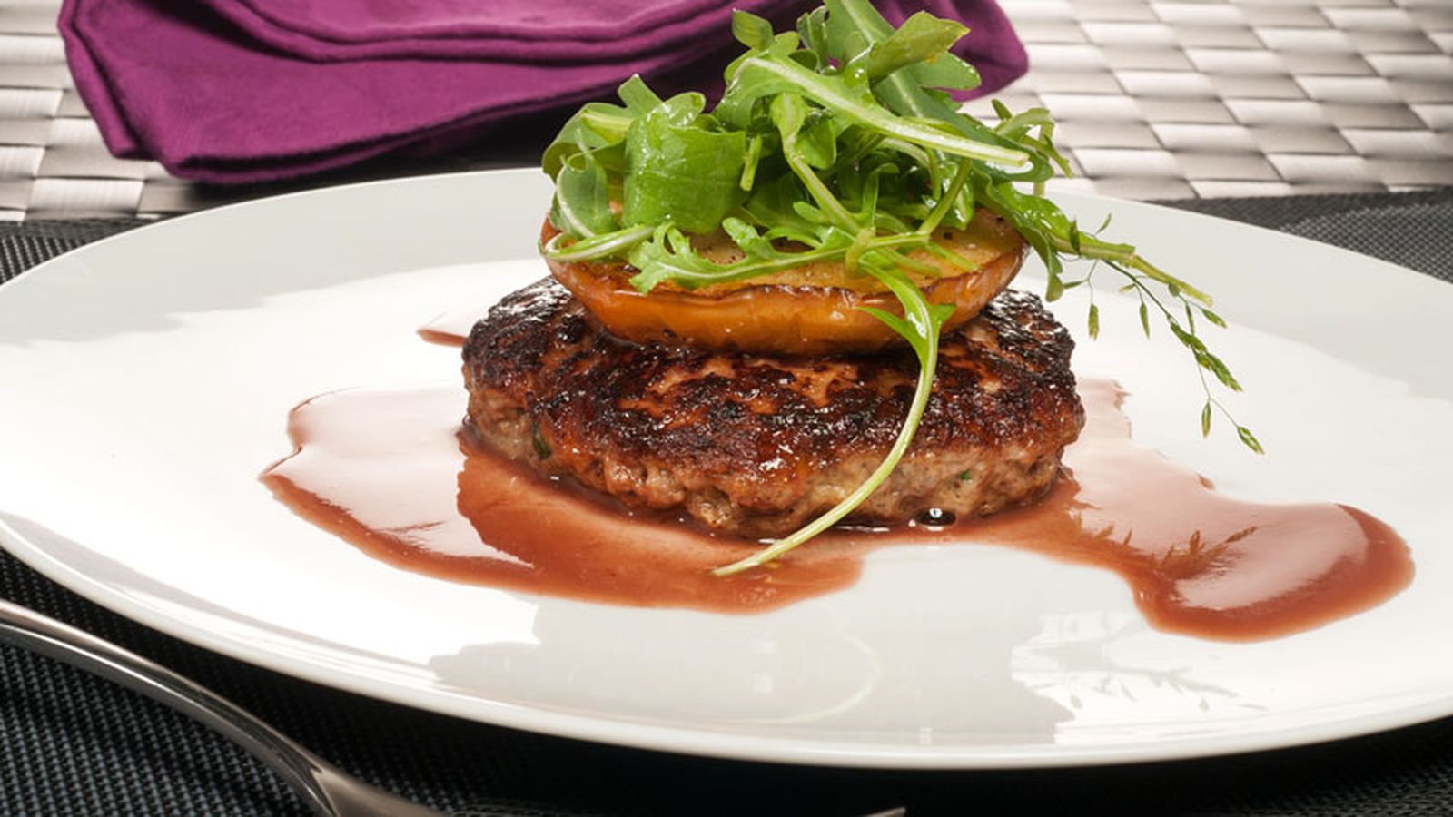 1634 Hamburguesa de foie al plato (818) v