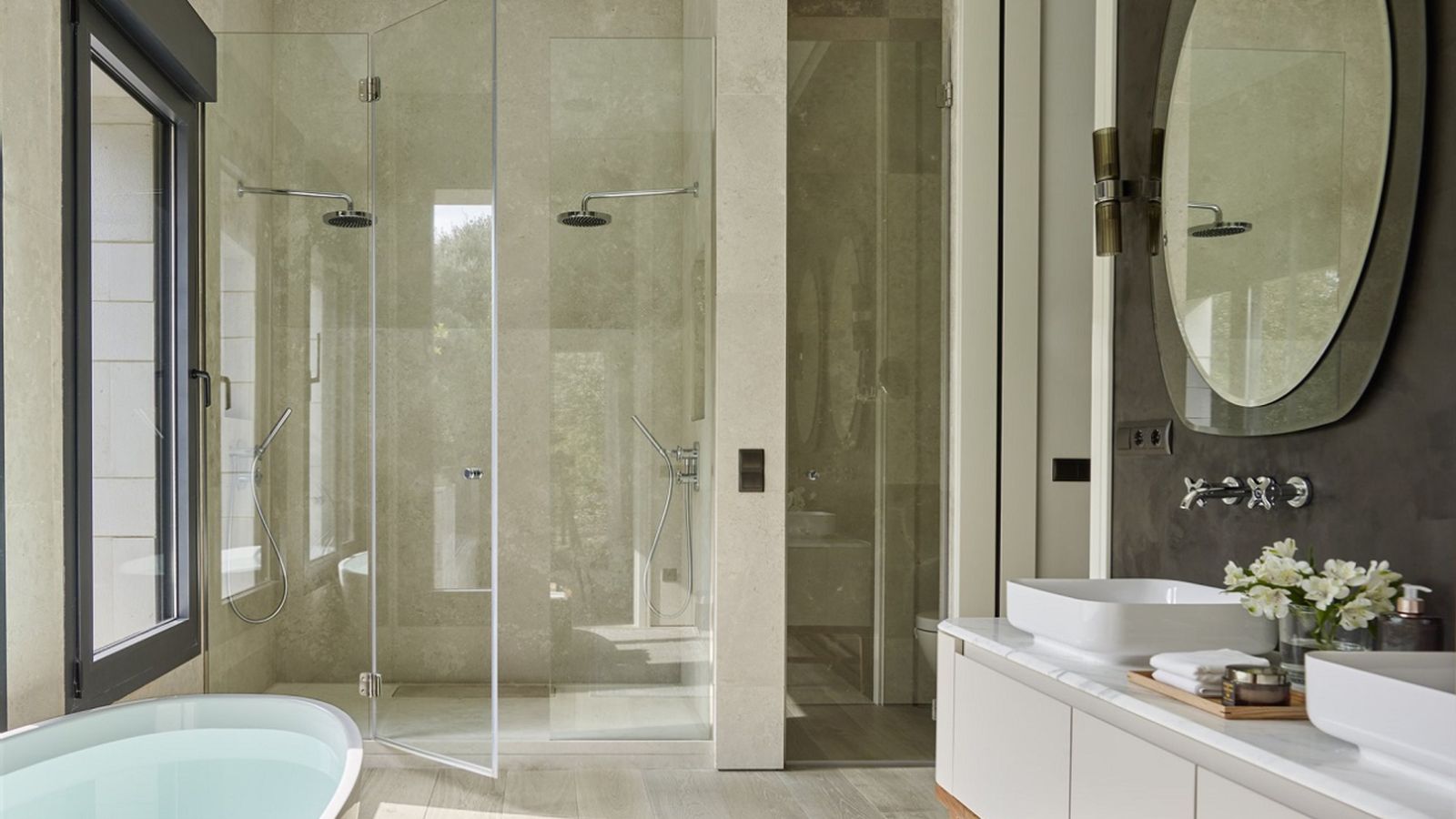 Duchas modernas principales protagonistas de los baños 1