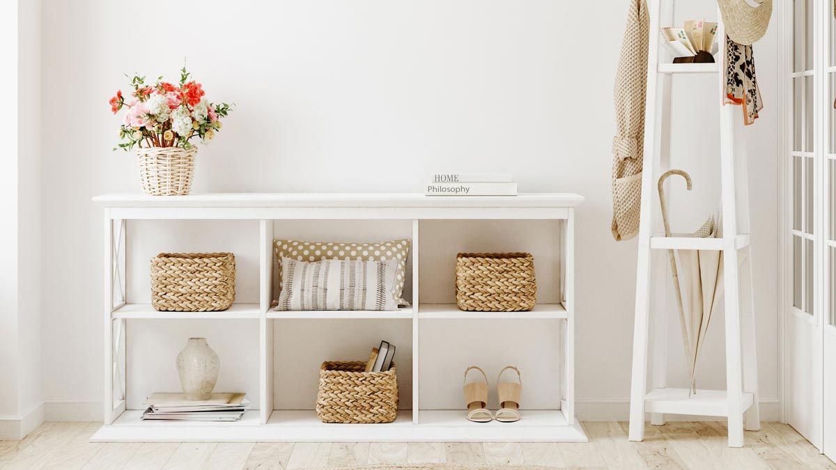 Descubre los muebles esenciales para decorar la entrada de la casa 1