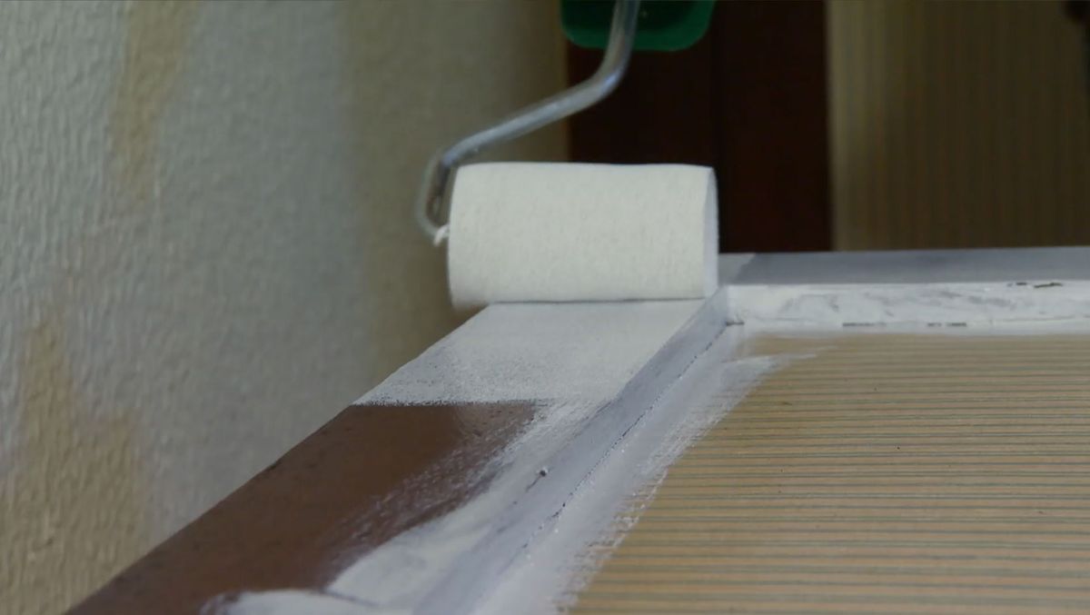 Dormitorio de estilo natural en verde y blanco paso 3