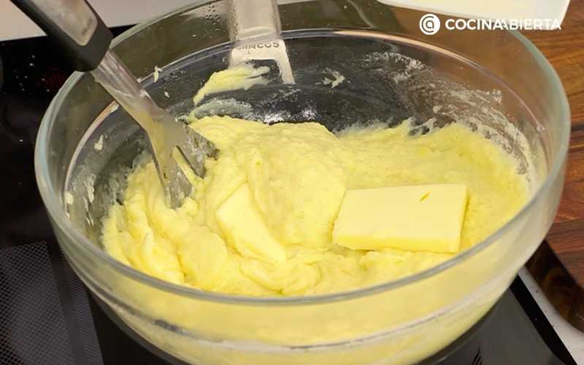 Prepara el puré de patatas