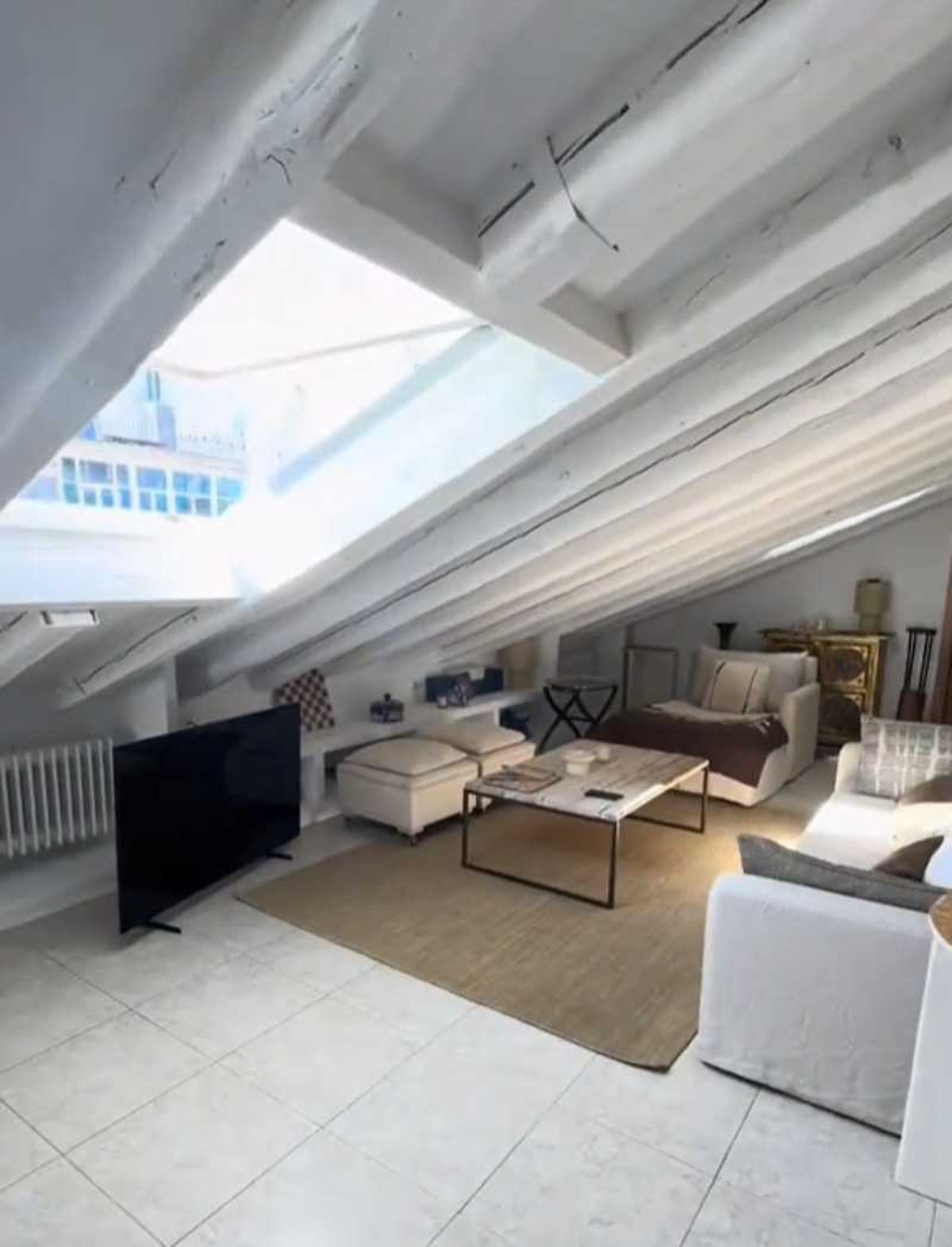 El salón. / @miriperezc (TikTok)