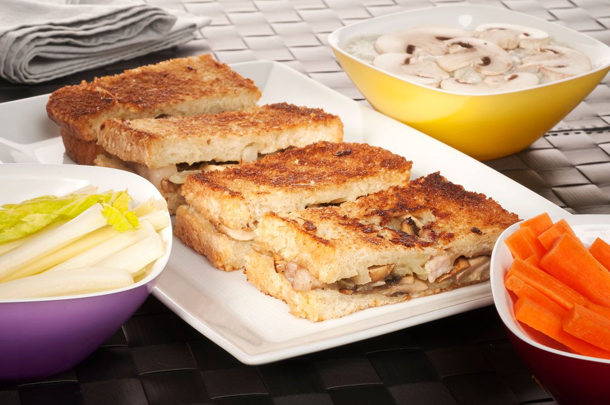 1357 Sandwich y dip de champiñones con gorgonzola (541) xl