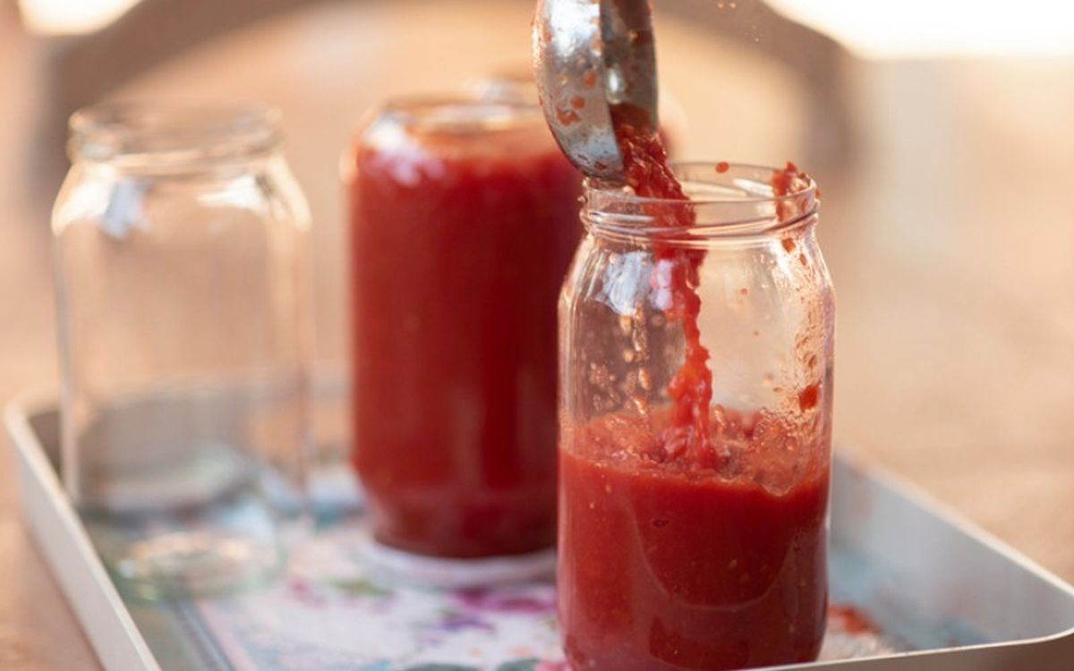 Pon los botes boca abajo mientras se enfrían para comprobar que el cierre es hermético