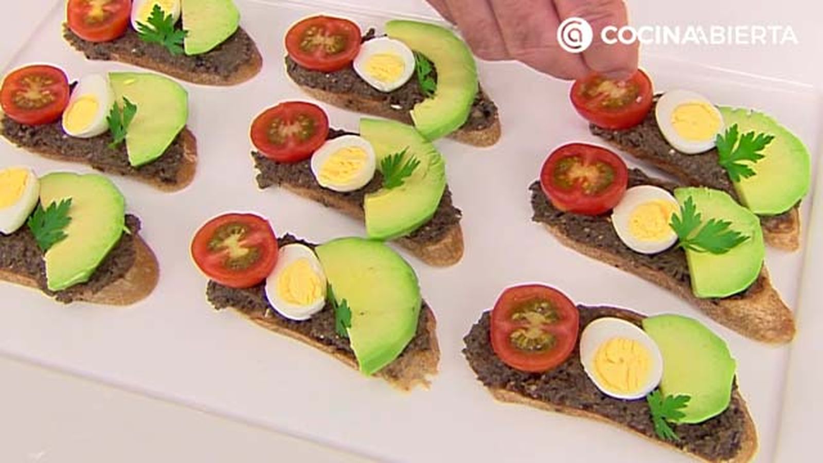 KARL6988 pintxo tapenade p5