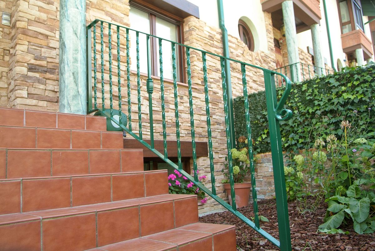 Mantenimiento de barandilla exterior metálica paso 6