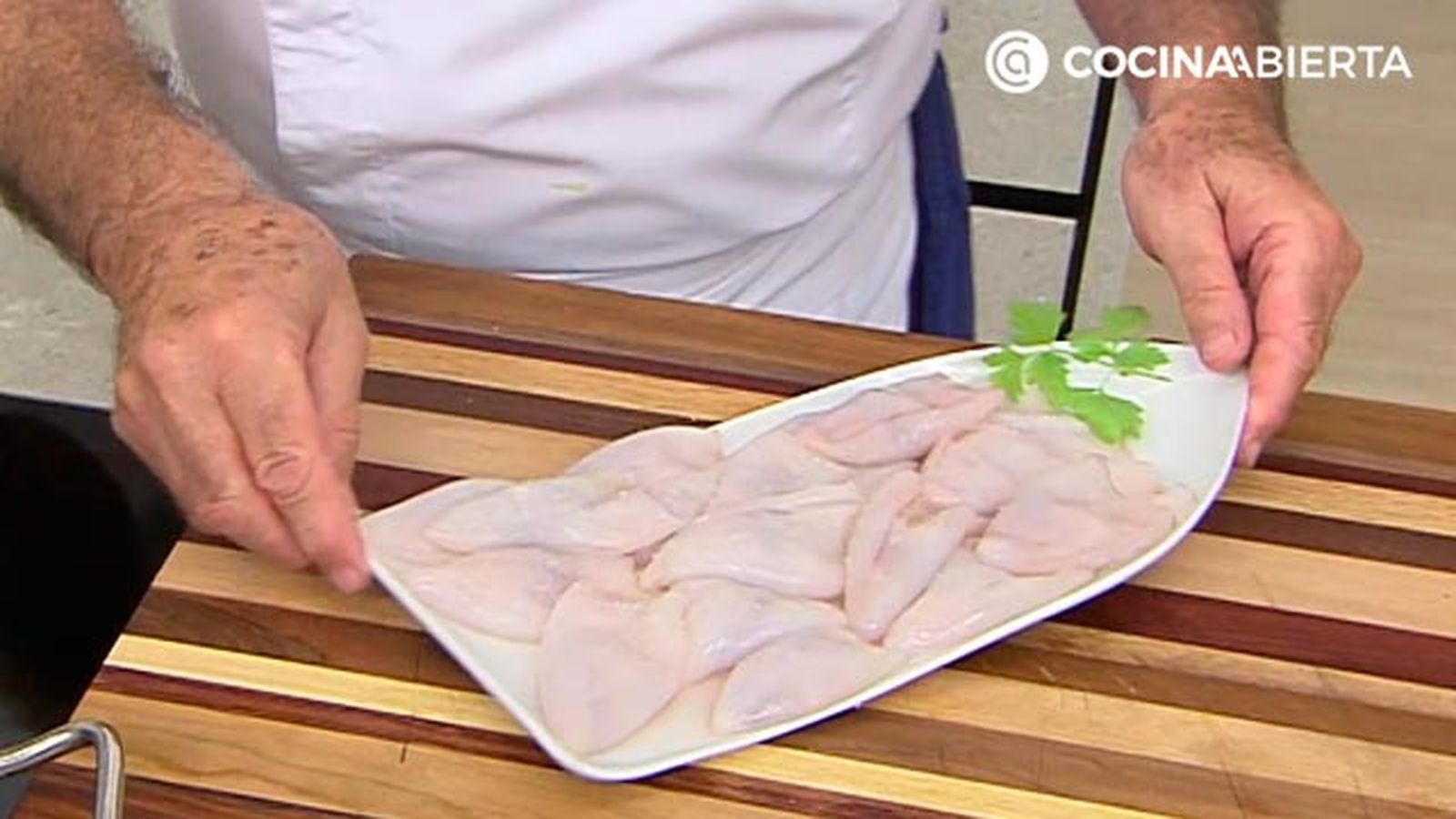 calamares en salsa de cebolla con arroz receta karlos arguinano karl68020321 paso1