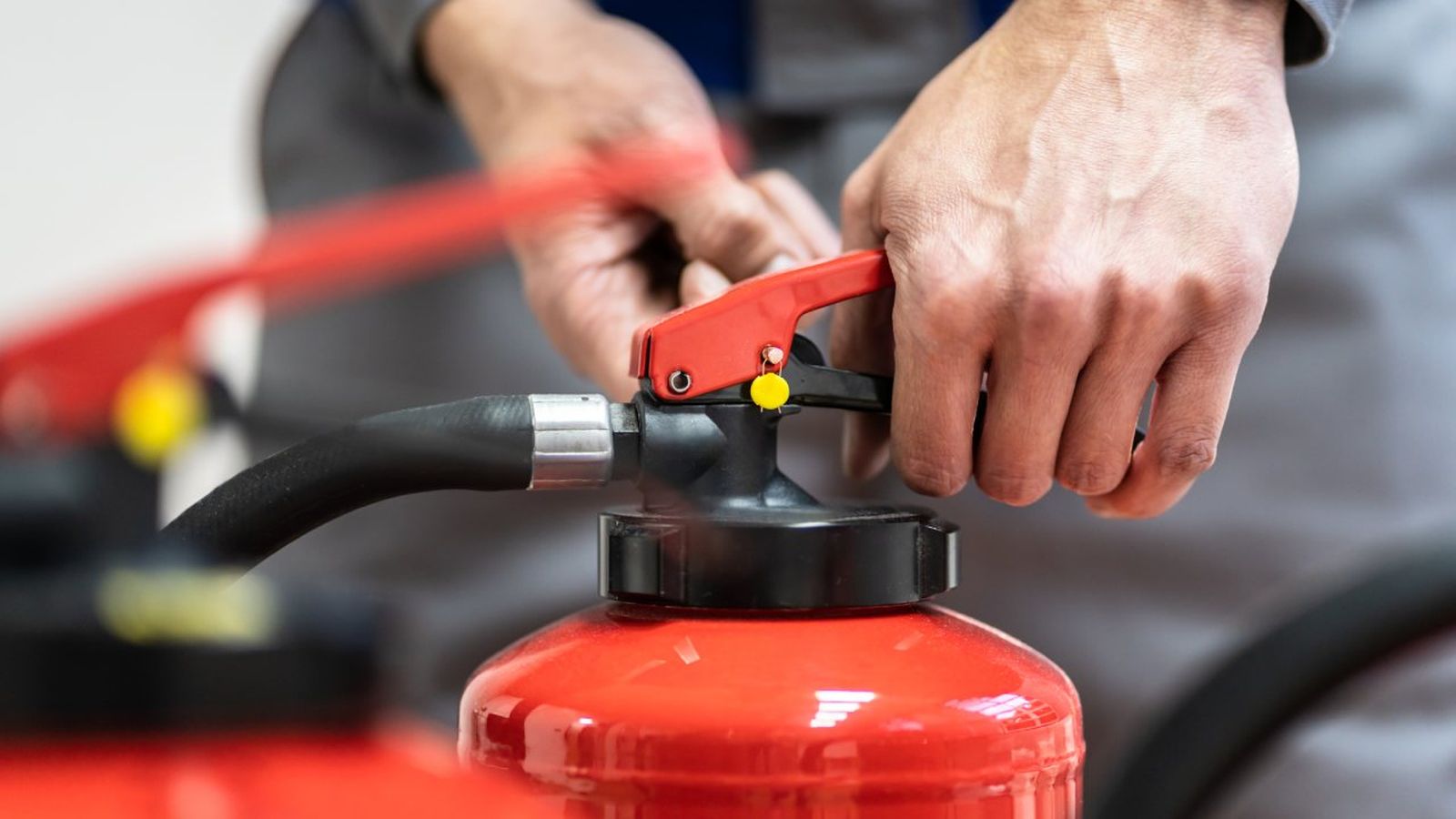 como usar un extintor