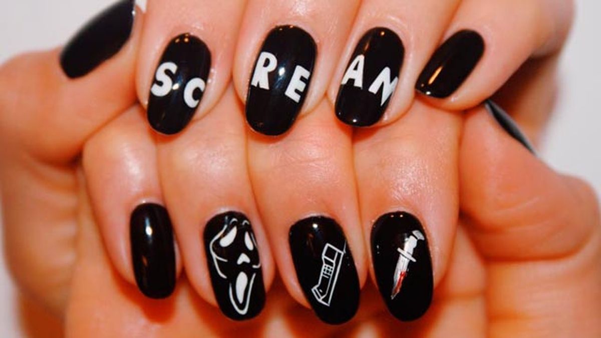 Manicura inspirada en la película Scream