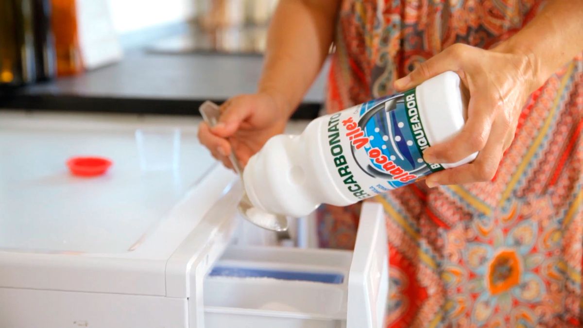 7 Eliminar el amarilleo de la ropa blanca lavado a maquina