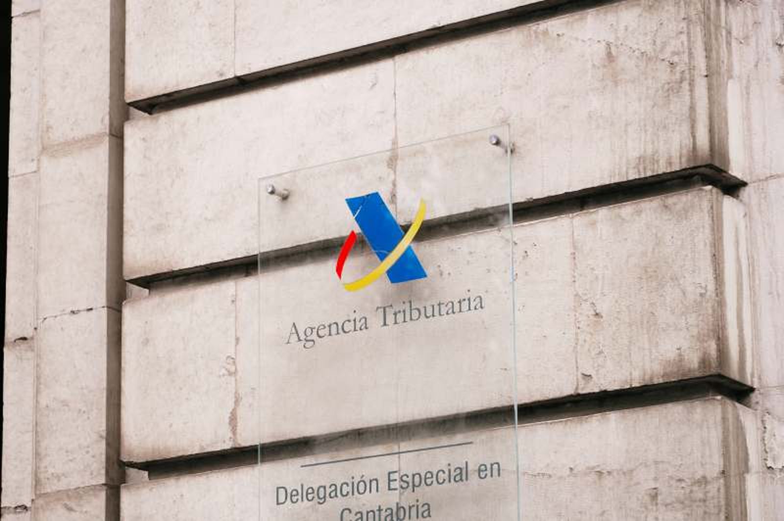 Hacienda establece el marco normativo del ISD y supervisa su correcta aplicación
