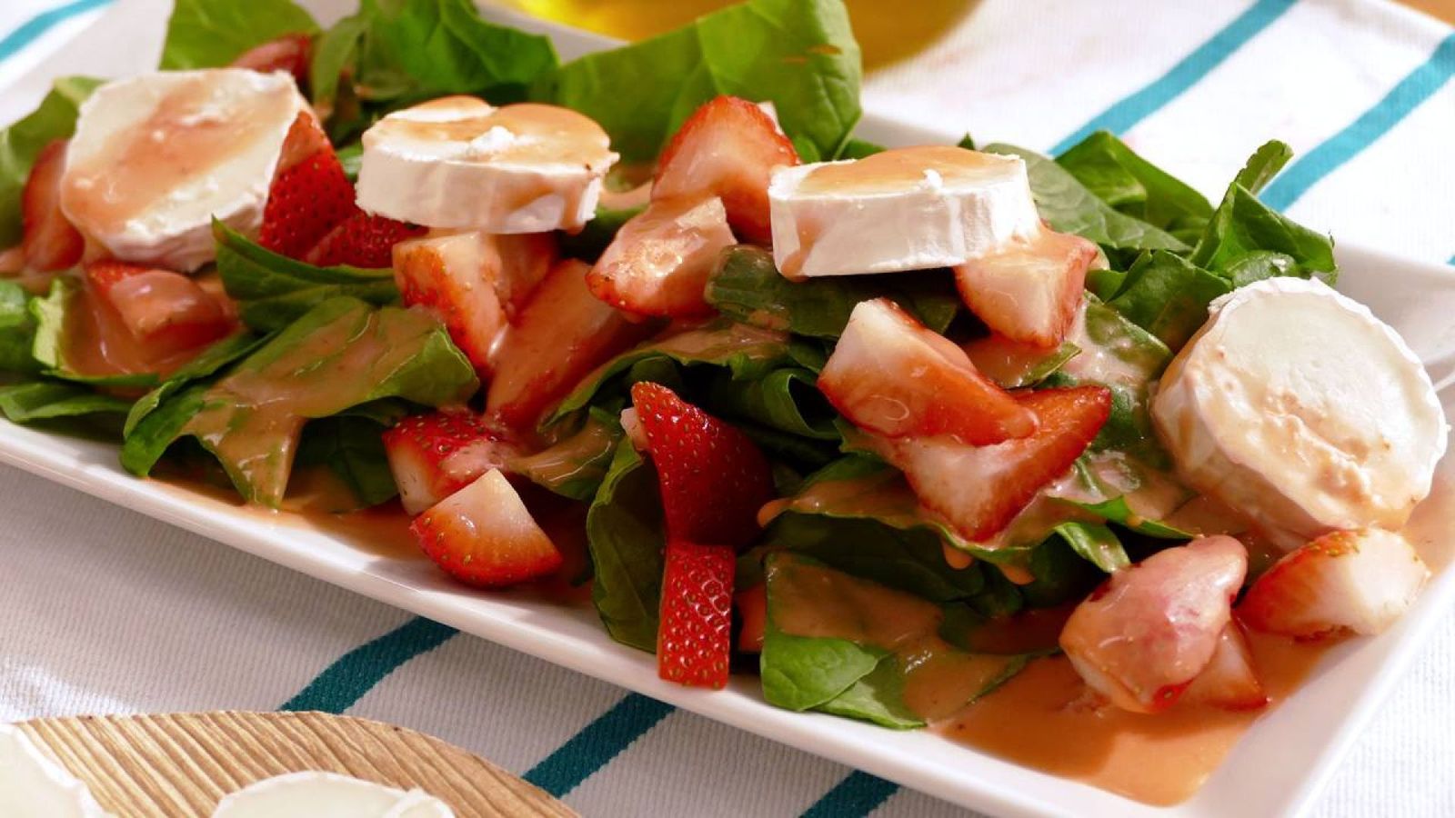 Receta ensalada de fresas, espinacas y queso  de cabra  principal