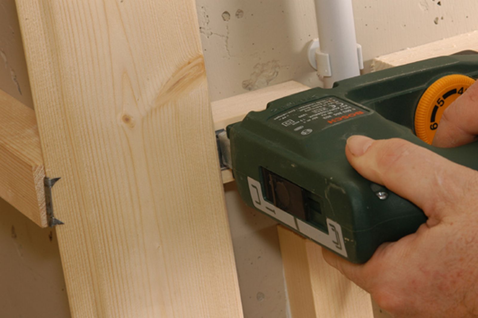 Forrar una columna con un friso de madera paso 6