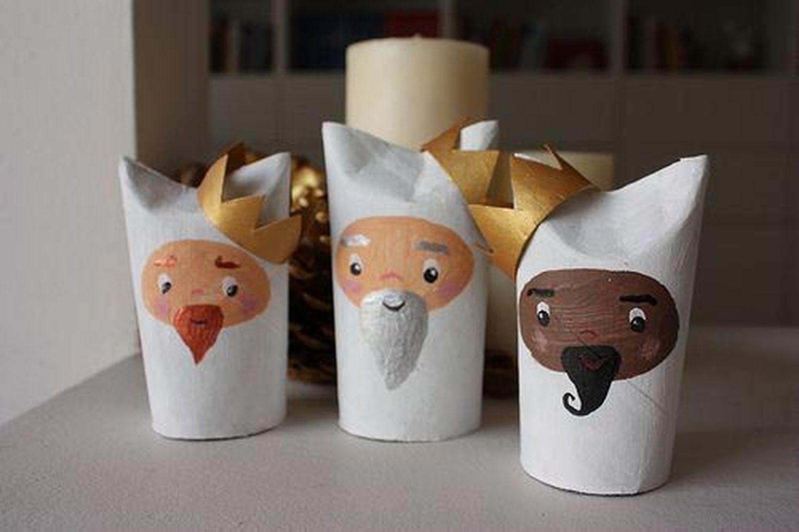 como hacer personajes navidenos con carton ninos reyes magos