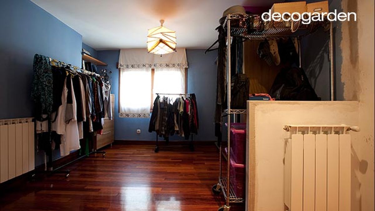 Transformar habitación y hall en salón p1