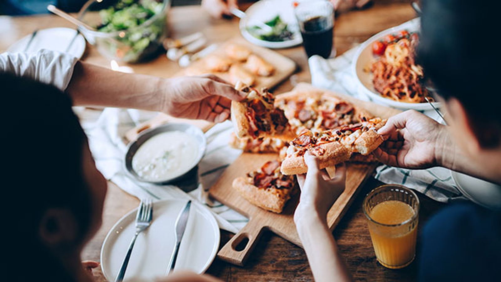 ideas cenar amigos pizza