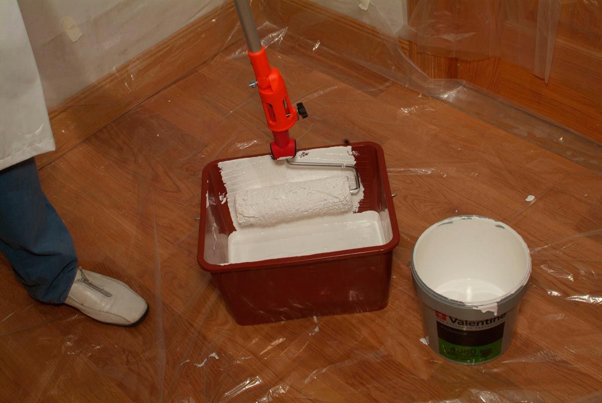 Pintar techo de placas de yeso laminado paso 3