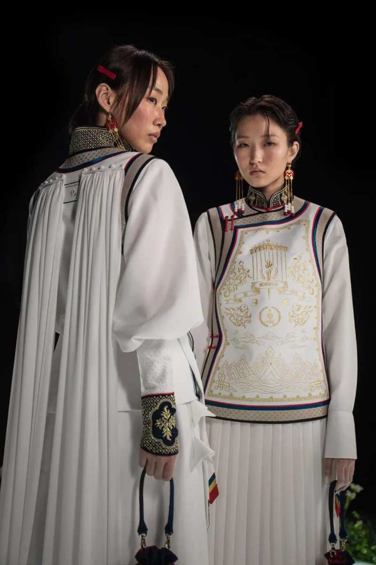 Uniforme femenino de Mongolia para el desfile inaugural de los Juegos Olímpicos