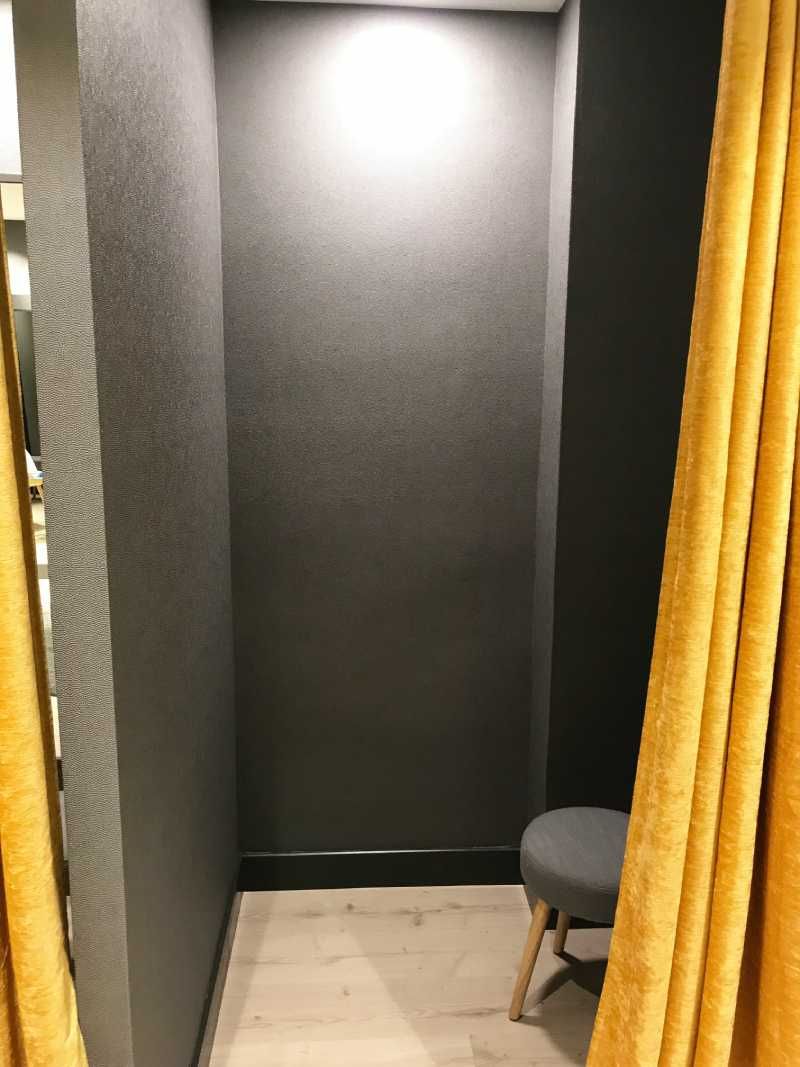 Interior de los probadores.