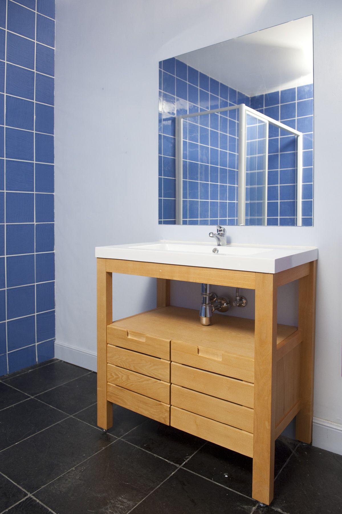 brico 0607 2 fijar espejo pared