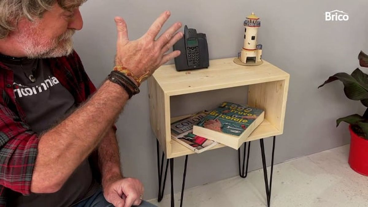 como hacer una mesita de noche paso22