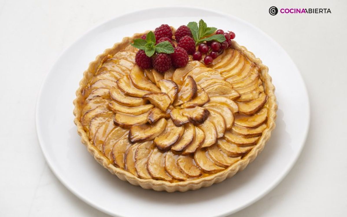 La receta de Eva Arguiñano de la tarta de manzana clásica