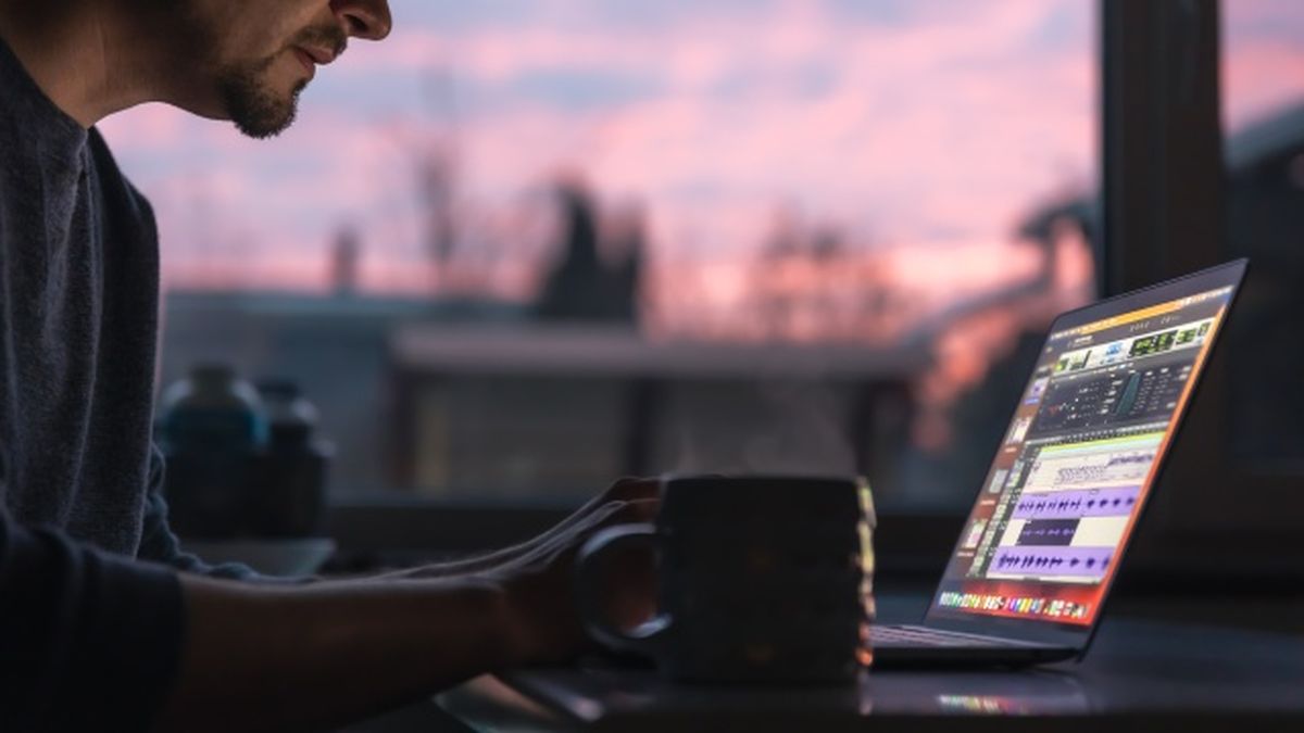 difundir conversacion grabada sin permiso