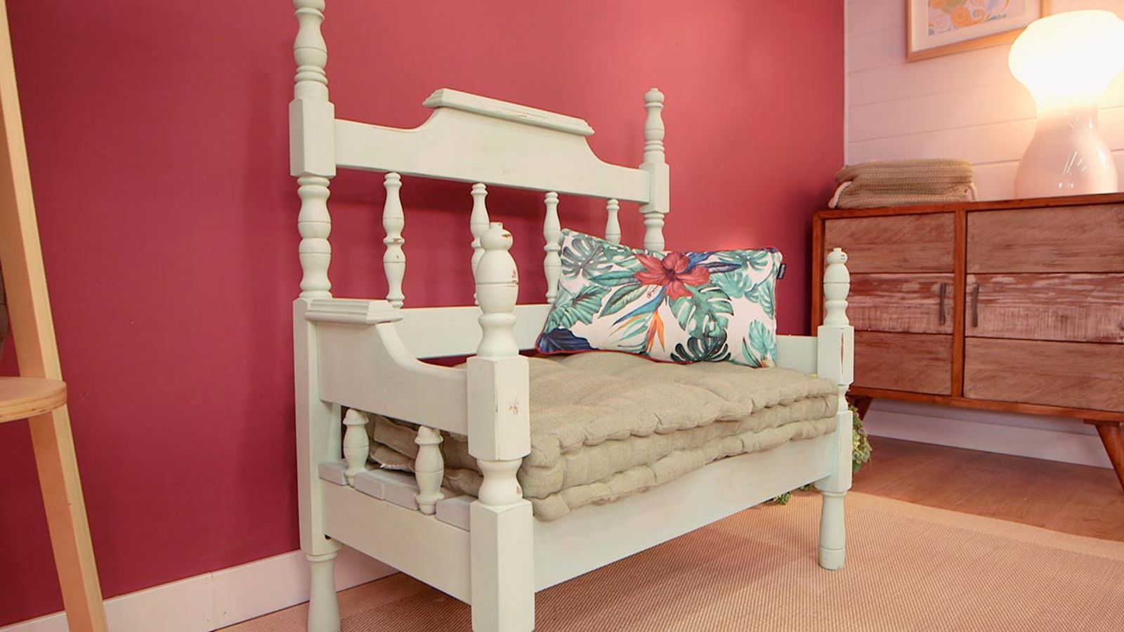 Cómo hacer un sillón provenzal con un cabecero