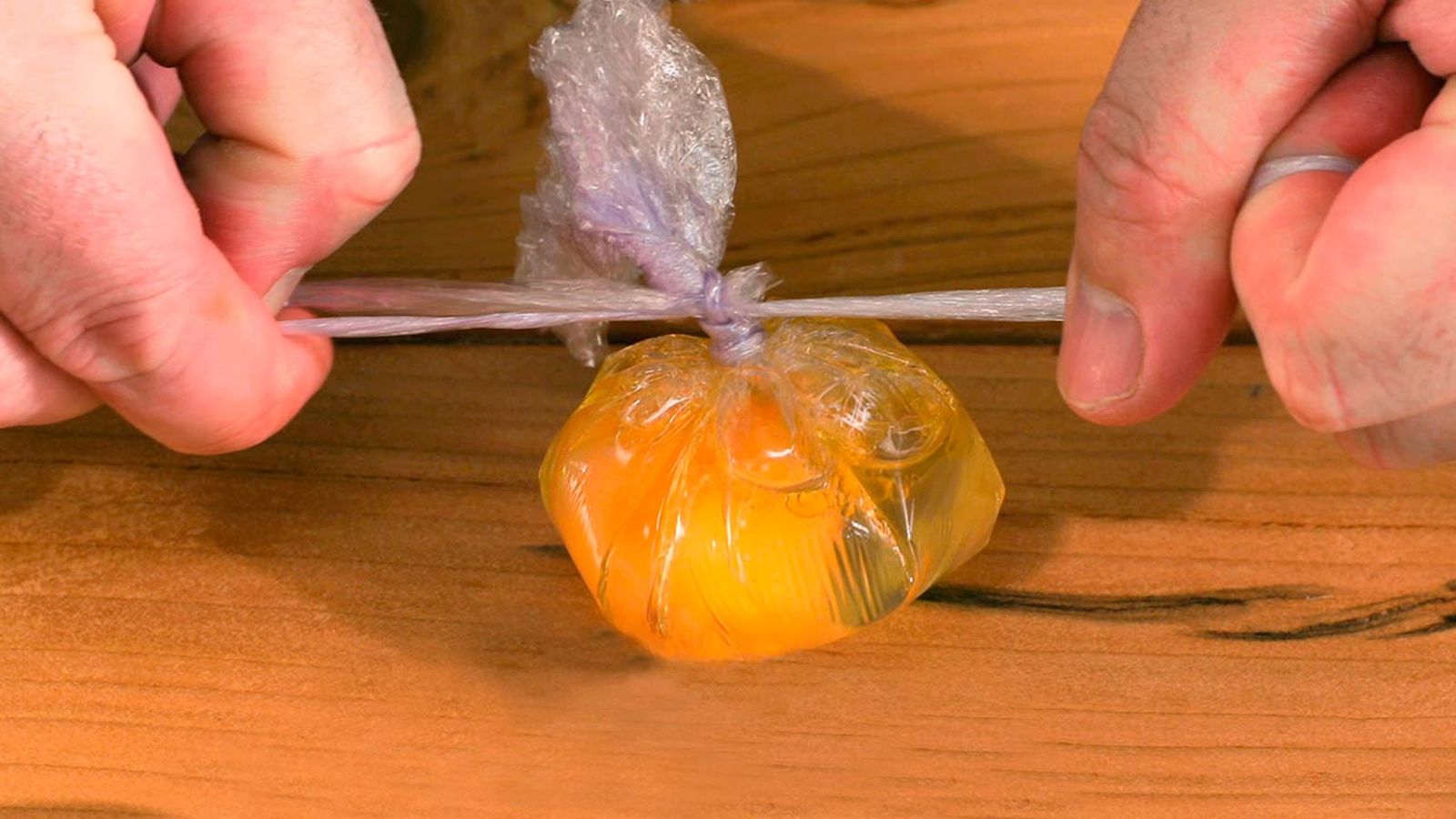 Tiempos de cocción para cada tipo de huevo cocido  huevos escalfados con papel film