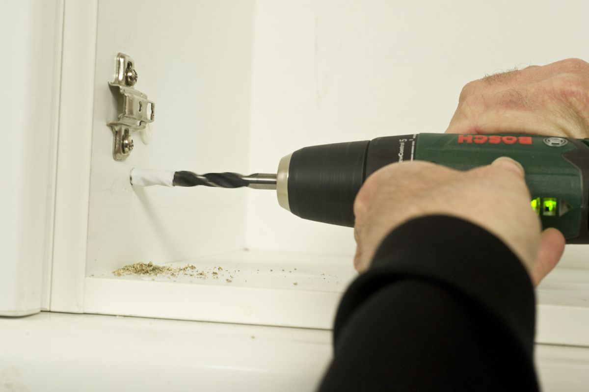 Colocar un escurreplatos paso 8