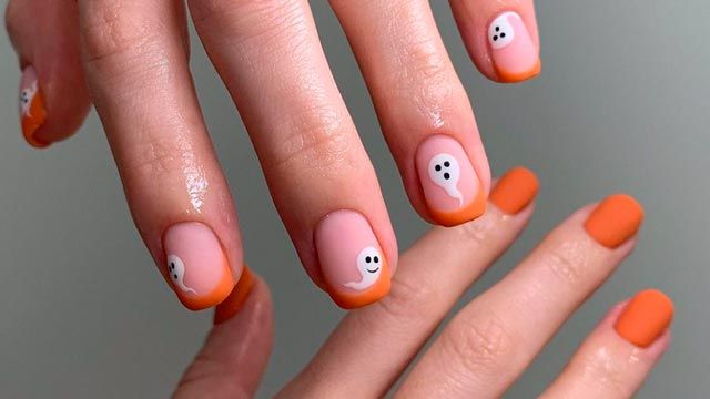 Simpática manicura con fantasmas