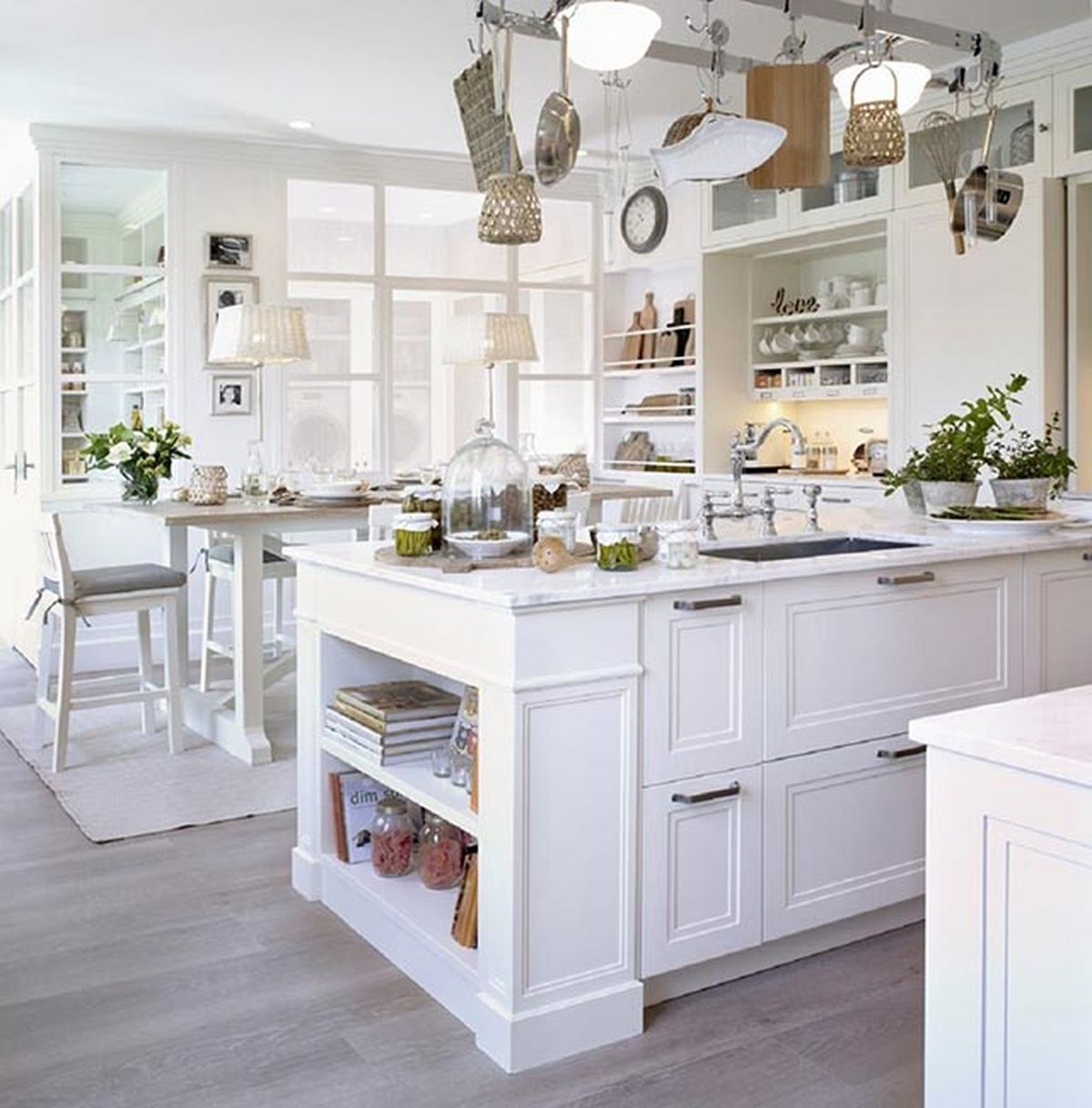 7 Cocinas modernas de color blanco para inspirarte 1
