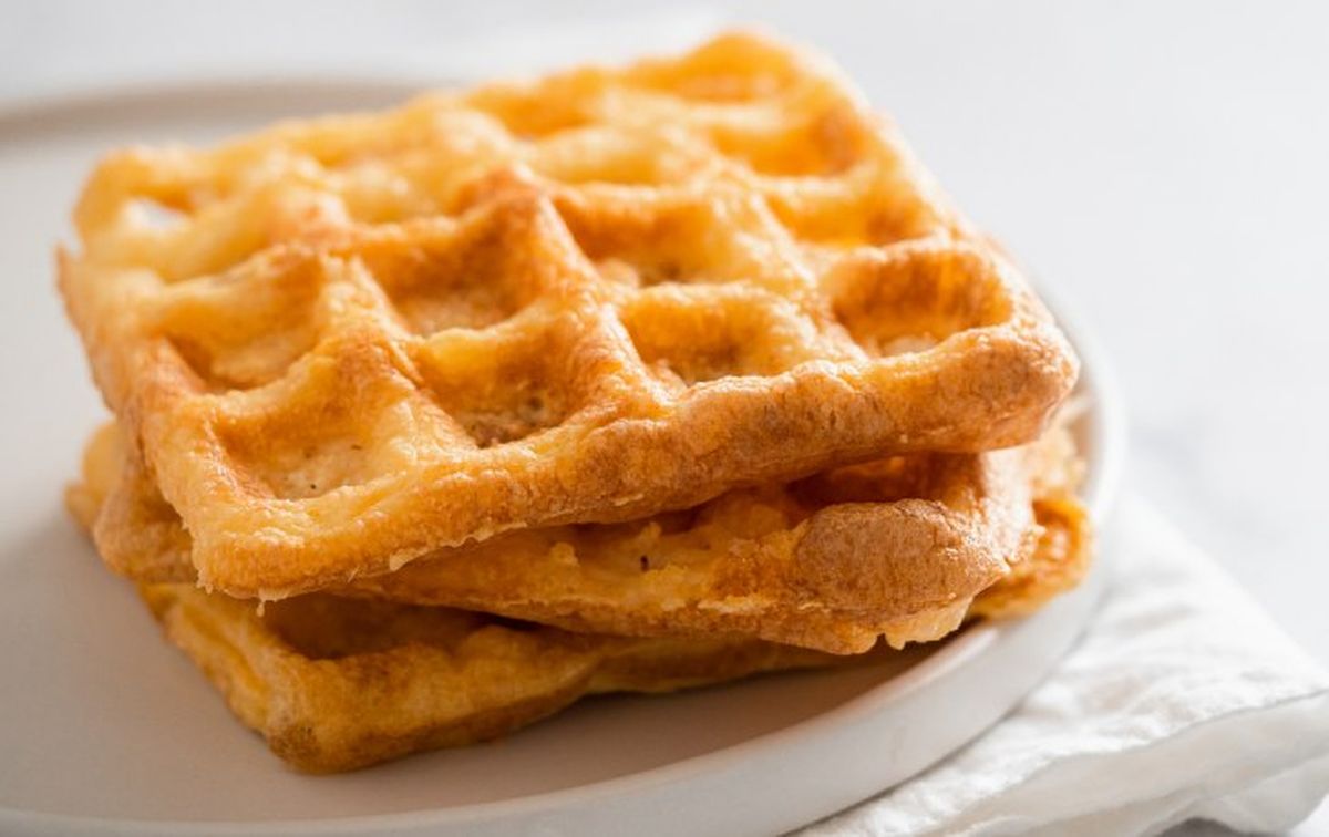 gofre salado con masa de hojaldre