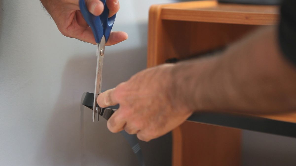 Arreglar el canto de un escritorio paso 6