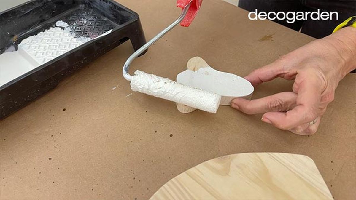 como hacer un movil decorativo madera paso 5