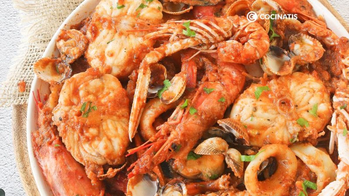 Plato de zarzuela de pescado y marisco