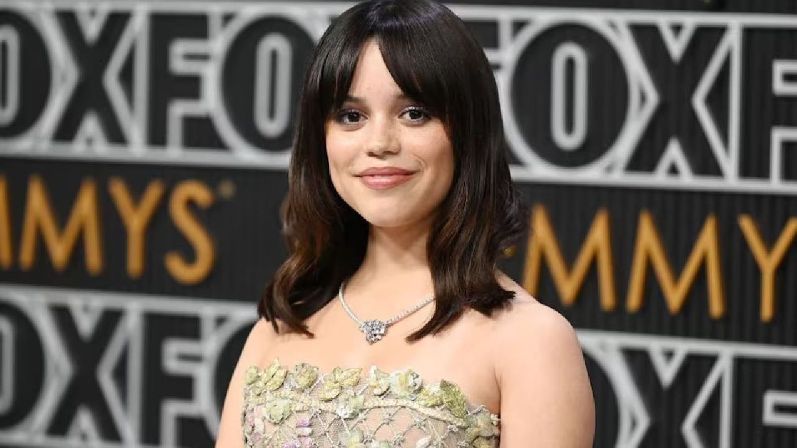 La actriz Jenna Ortega en la entrega de los Premios Emmy