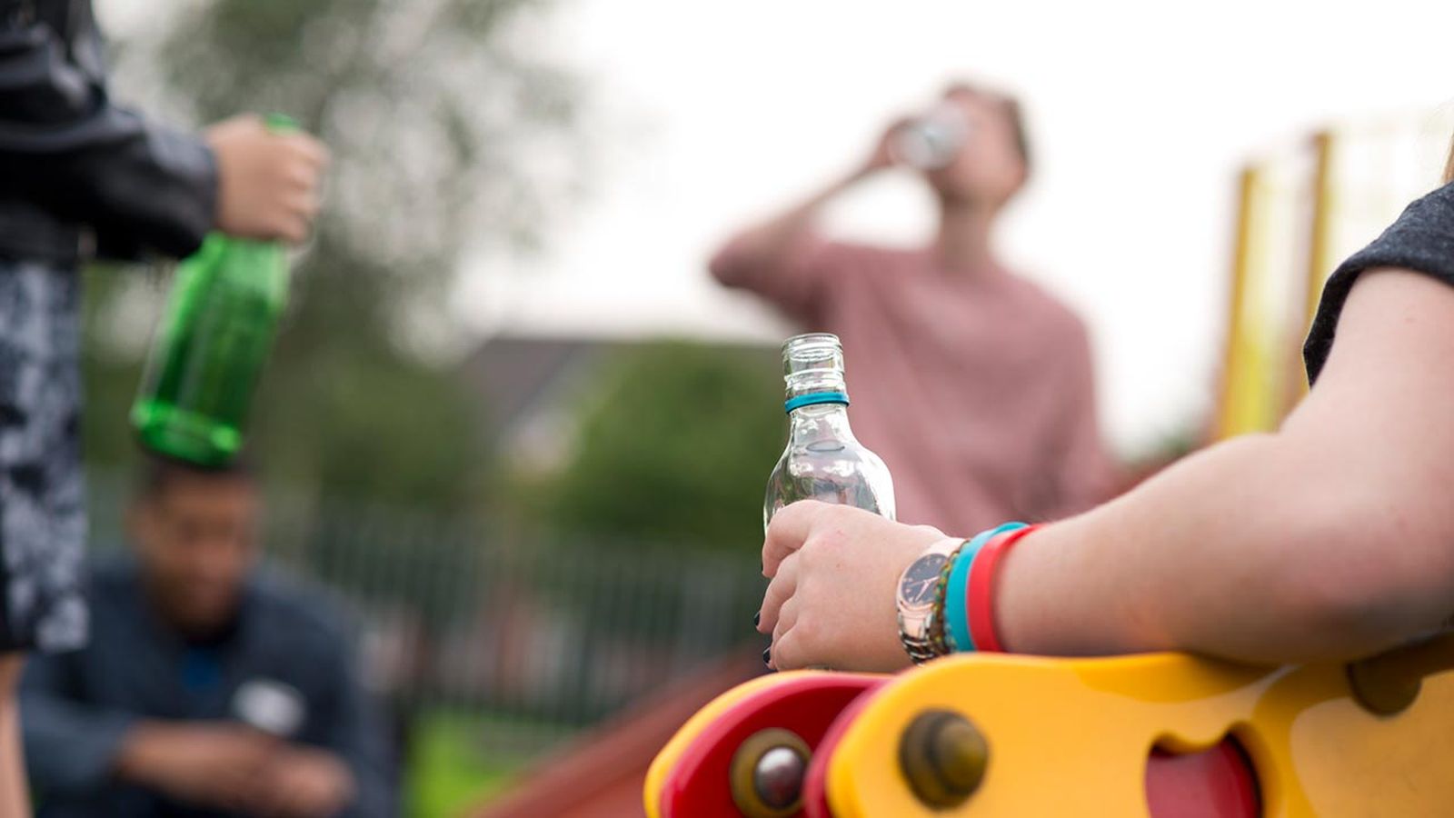 multas consecuencias botellones fiestas ilegales espana