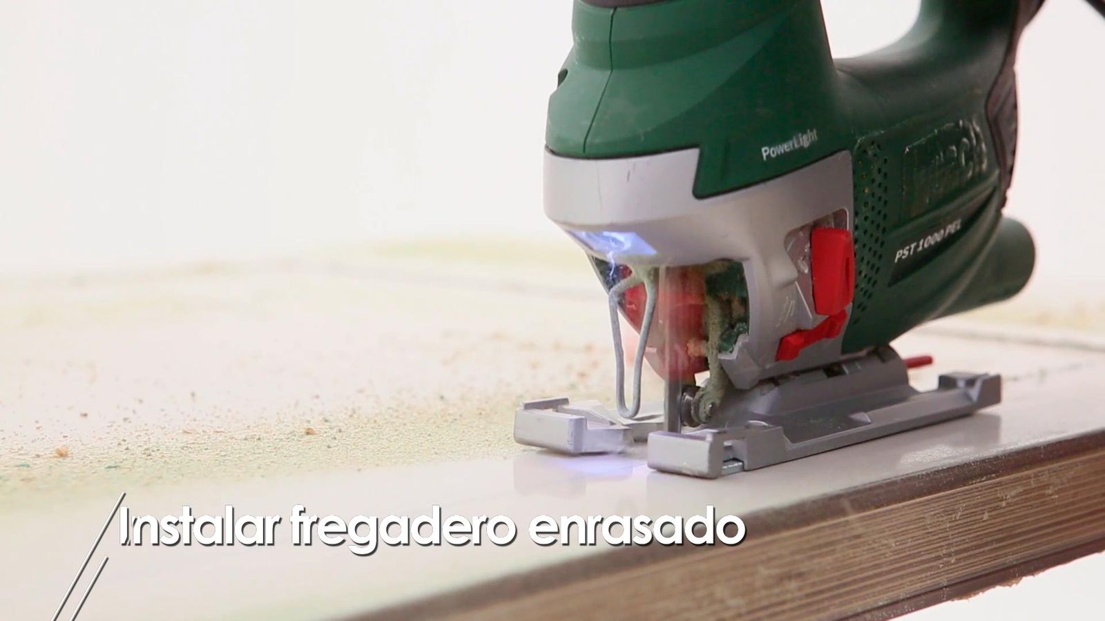 Cómo instalar un fregadero encastrado paso 3