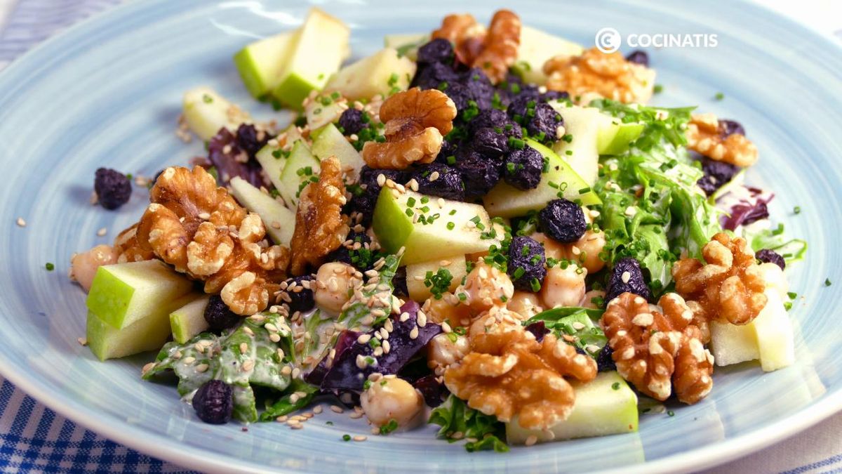 Ensalada de garbanzos y nueces