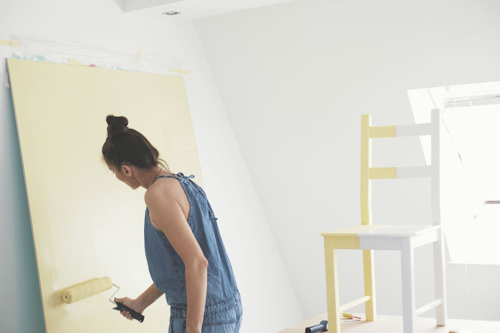 silla half painted