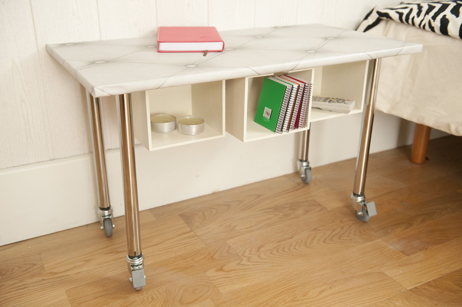 brico 0622 2 mesa ausiliar