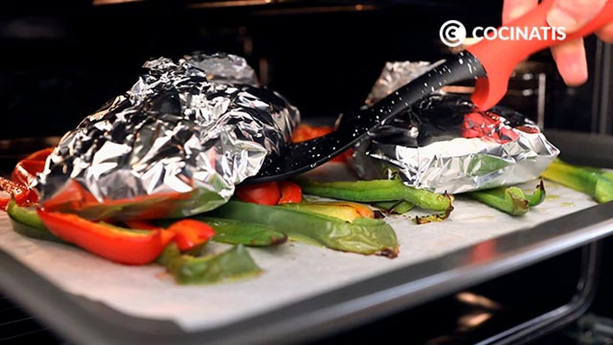 Receta de salmón al horno con papillote de verduras   paso 5