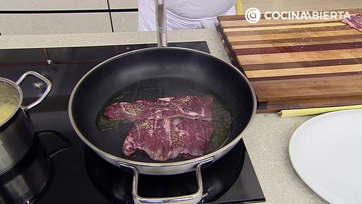 KARL 6870 entrecula ternera pure manzana paso 3