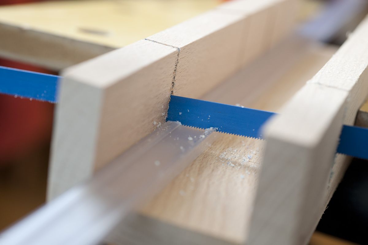 Bricomania 683 Cambiar burlete de zocalo p3