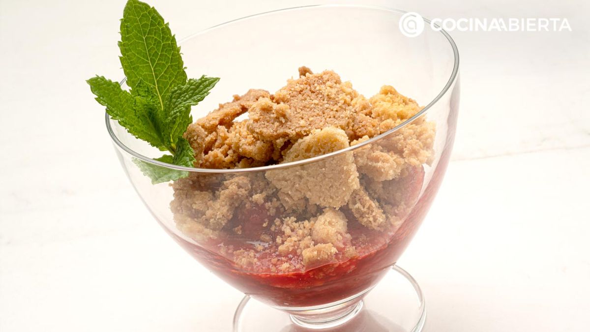 crumble de frutos rojos receta facil karlos arguinnao karl67580321