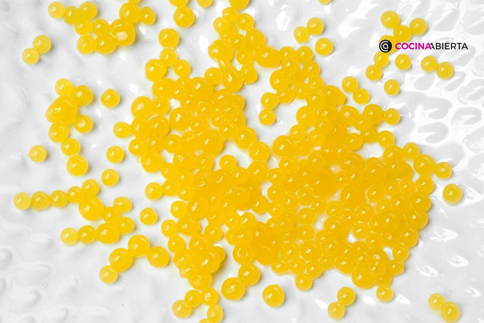 El caviar de mango es una receta original para sorprender