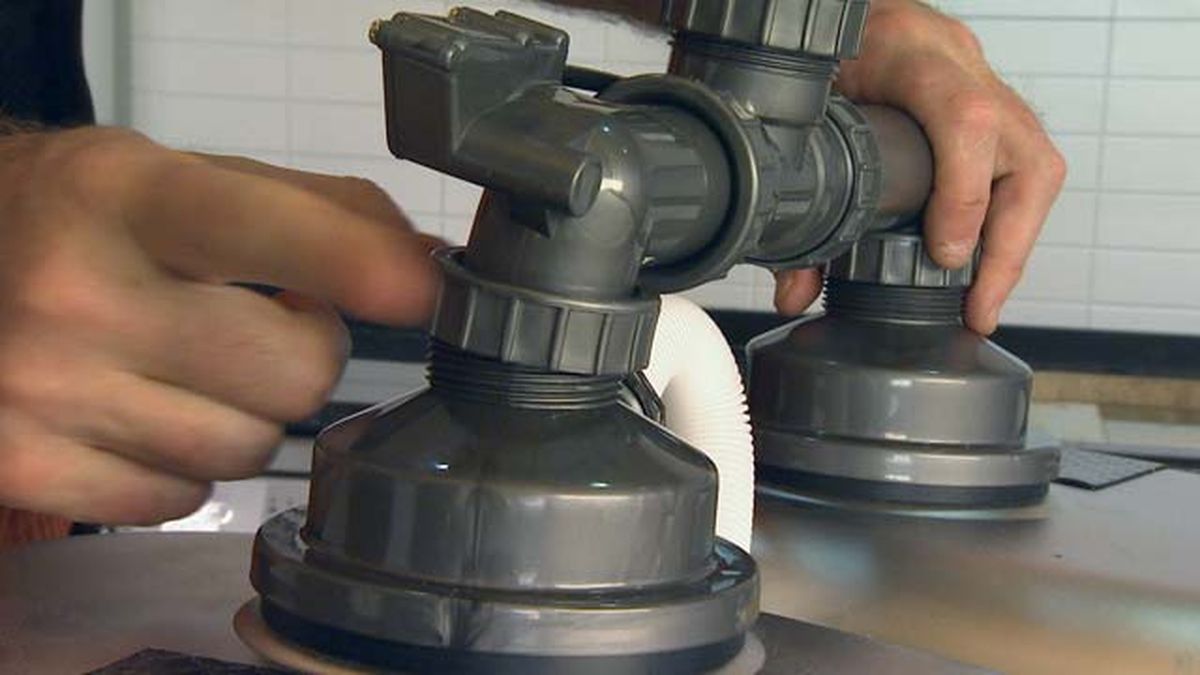 Cómo cambiar el fregadero paso 9