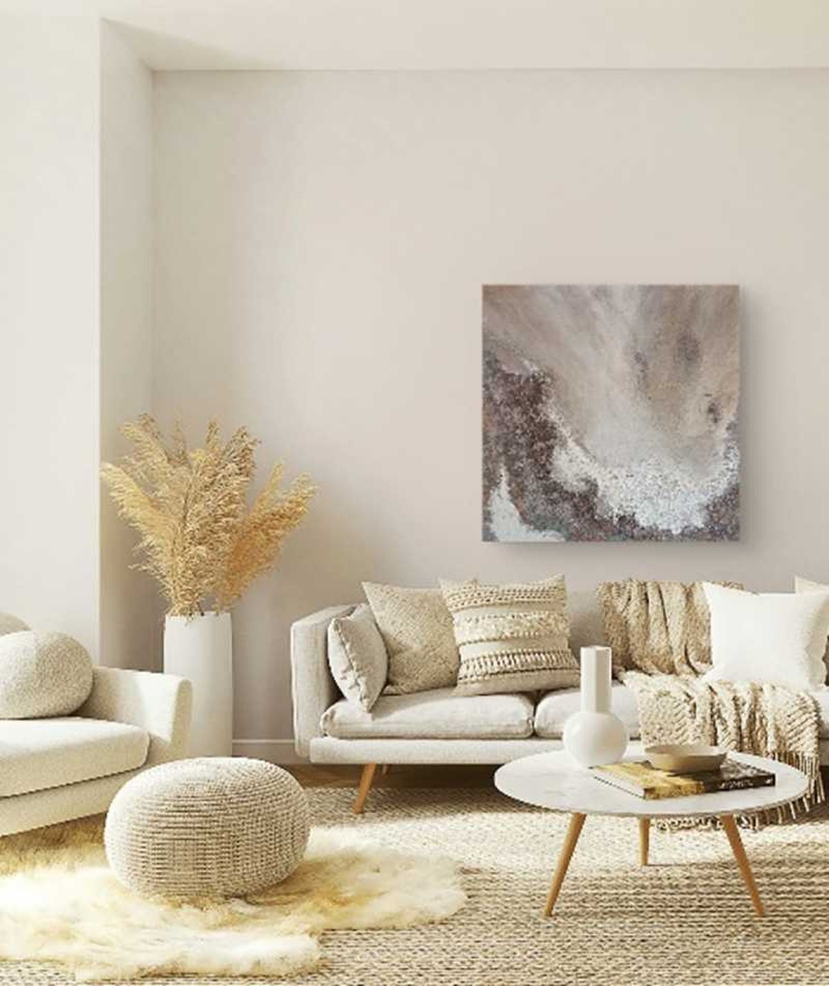 Salón con el cuadro Bruma de Lola Castillejos.Salón con el cuadro Bruma.