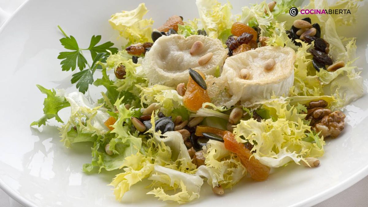 Karl7236 Ensalada templada con queso y frutos secos receta